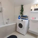 דירה Spacious For Traveler And Fitter Lollar