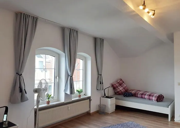 Spacious For Traveler And Fitter *