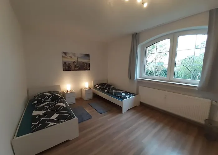 Spacious For Traveler And Fitter